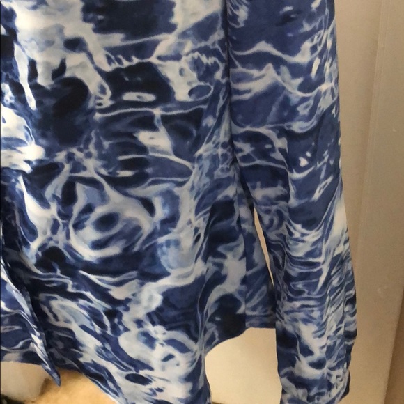 Long sleeve blouse with two tone blue - Picture 2 of 5